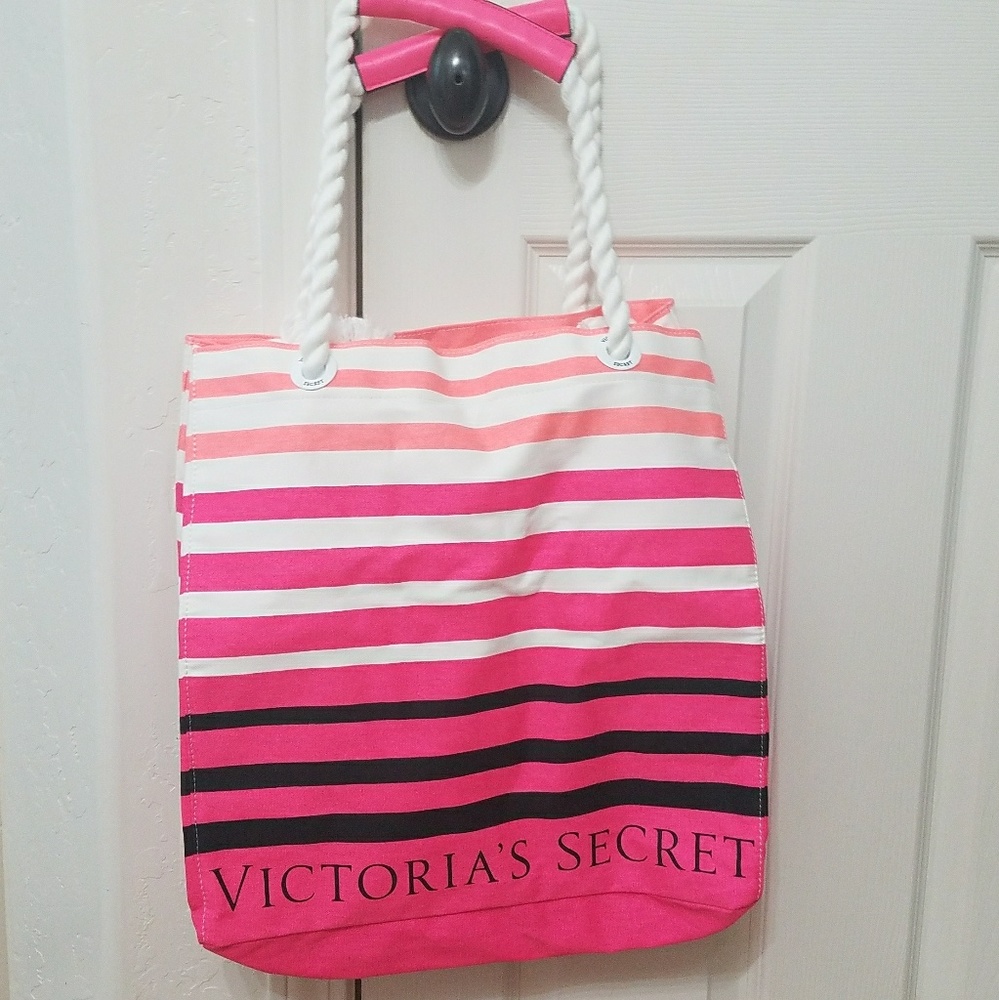 ✔SOLD✔ Victoria Secret beach bag